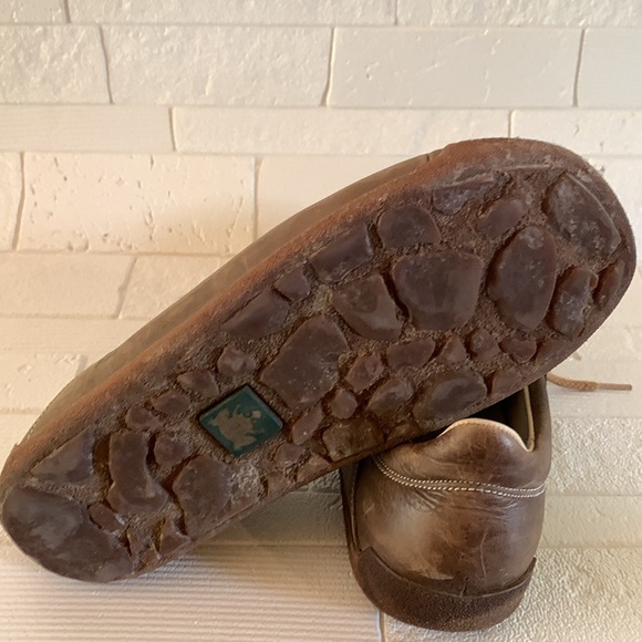 El NaturaLista vegan leather fall shoes - Picture 7 of 8